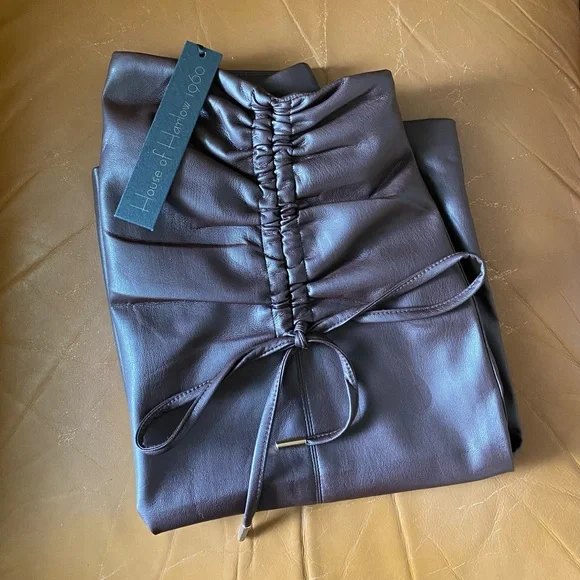 House of Harlow 1960 | Ruched Faux Leather Pencil Skirt Thigh Slit - Picture 4 of 6